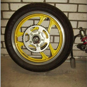 GSX-R 1100 achterwiel