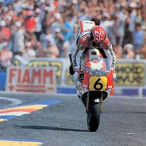 Randy_Mamola_Stoppie.jpg