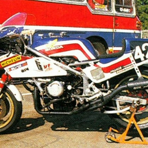 bakker05 VF1000.jpg
