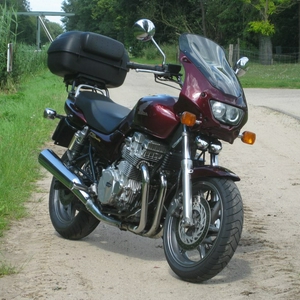 CB750 voorkant