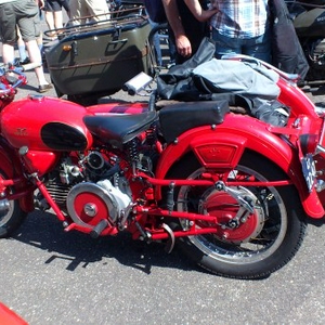 DSC_0447 (Custom).jpg