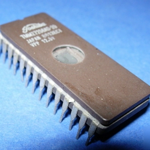 Eprom-TMM27256AD-20-toshiba-vintage-partpic.jpg