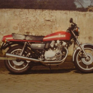 zh7400 004.jpg