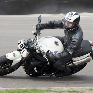 5990_682362 klein.jpg