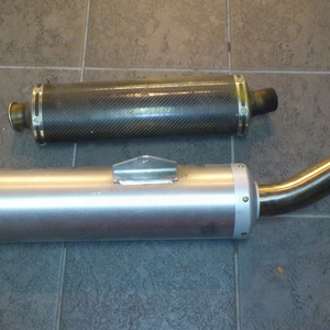 R6 en Duc uitlaat (25 Euro)
