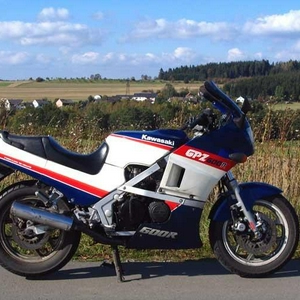 GPZ600R