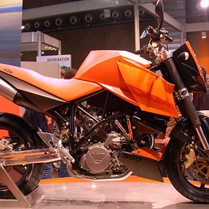 ktm3.jpg