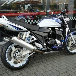 suzuki-gsx-street-naked-benzine-blauw-003--51496358-Medium.jpeg