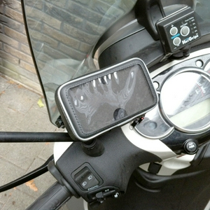 iphonehouder-3.jpg