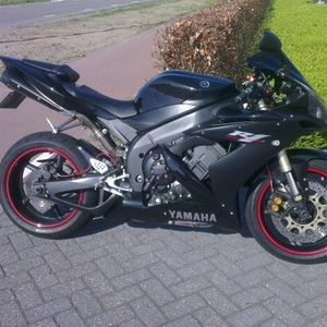 R1