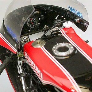 scale-model-motorcycle-3.jpg