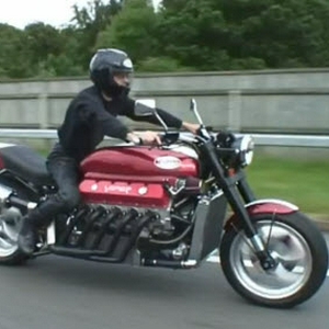 millyard-dodge-viper-motor-v10.jpg