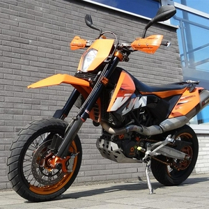 KTM Stuff 001 (Medium).jpg