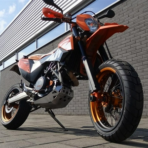KTM Stuff 003 (Medium).jpg