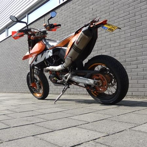 KTM Stuff 002 (Medium).jpg