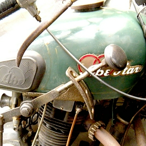 AB09.jpg