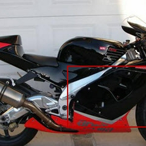 Kuip (rechtsvoor) gezocht - Aprilia RSV Mille 2000 (zwart)