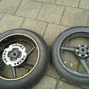 Set velgen 600RR / Fireblade met 17 inch voorwiel
