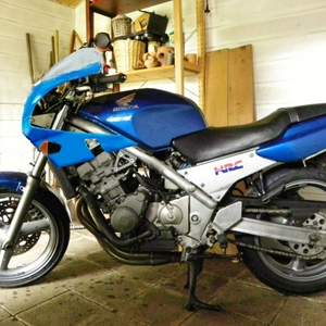 vfr400 kuip.jpg