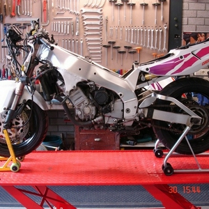 F008.jpg