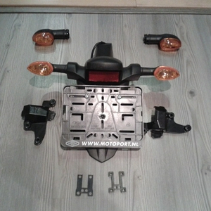 yamaha r1 2007 2008 kentekenplaathouder en knipperlichten