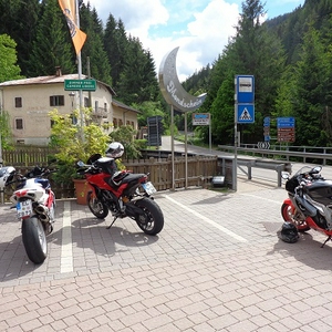 D77.jpg