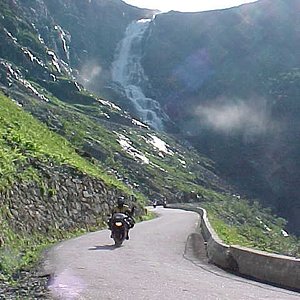 hon-cbr600-00-bikepics-14672.jpg