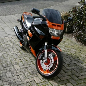CBR1000F