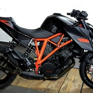 superduke-ktm-1290-he57s4l.jpg