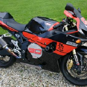 gsxr750K4Yoshimura.jpg