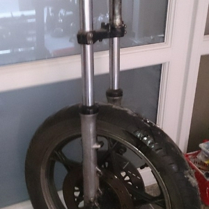 Suzuki GS850g voorvork