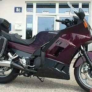 Kawasaki GTR-1000