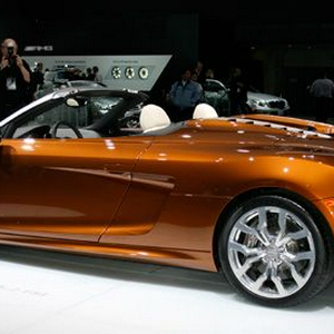 r8 kleur