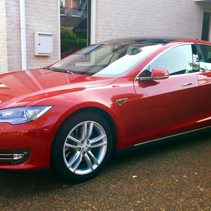 tesla.jpg