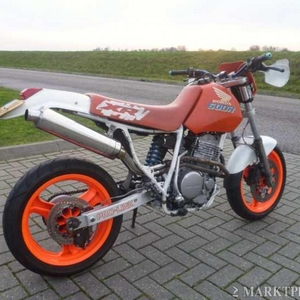 2 motoren gestolen in Wageningen