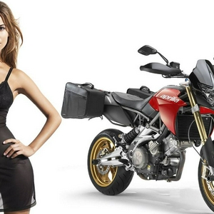 aprilia-bike-girl_01.jpg