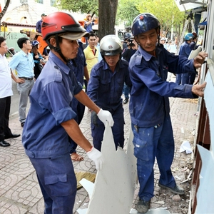 Side 4.jpg