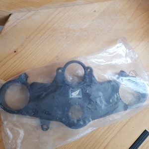 Honda CBR600RR PC40 kroonplaat