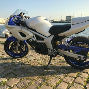 SV 650 zijkant