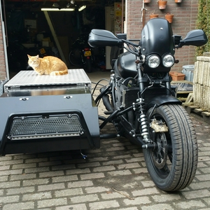 Bak thuis..