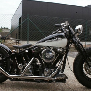 softail bobber.PNG