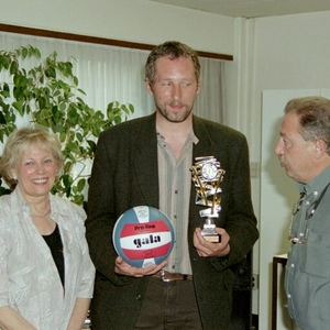 Wie van de drie.jpg