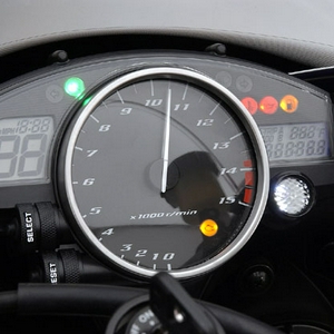 2004-yam-r1-c-03-zoom.jpg