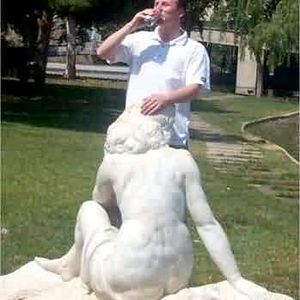 statue.jpg