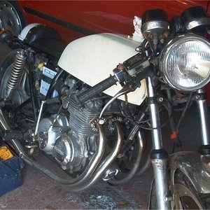 cb400-1.jpg