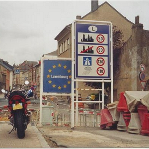 Bij de grens.JPG