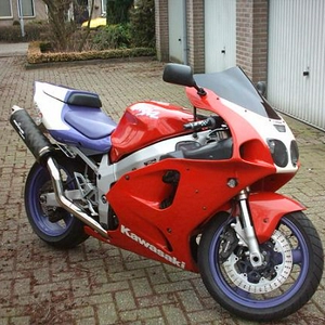 motor zijkant klein.JPG