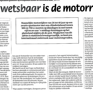 HoeKwetsbaarIsMotorRijder.gif