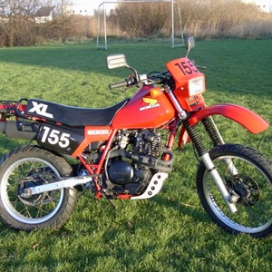 XL600r.jpg