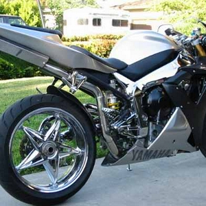 YZF-R1 polished wheels2!.jpg